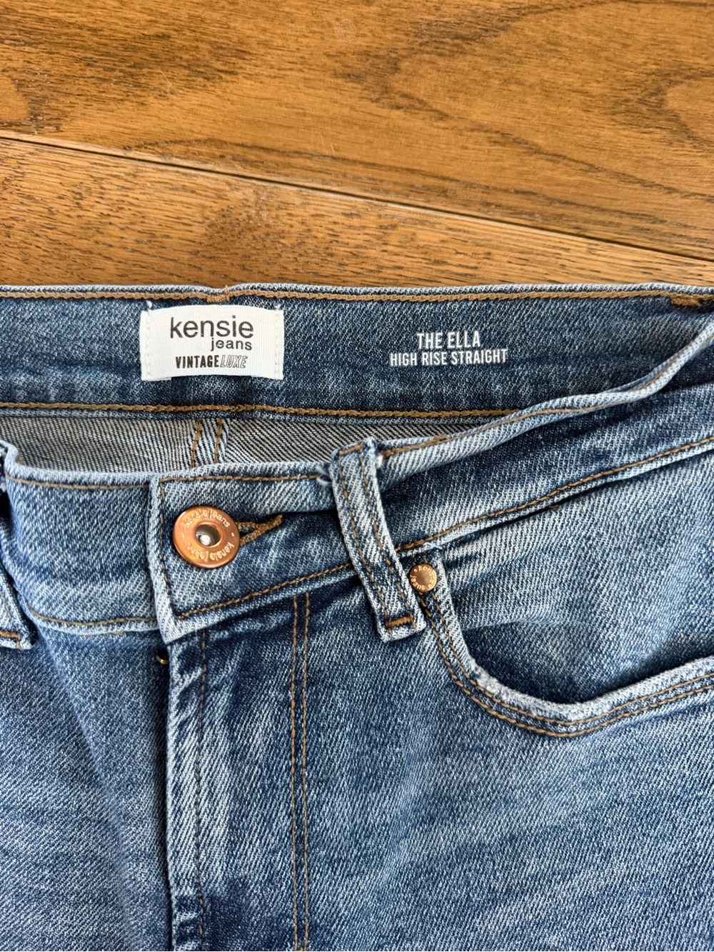 Kensie The Ella High Rise Straight Medium Wash Distressed 0/25 - Picture 4 of 7